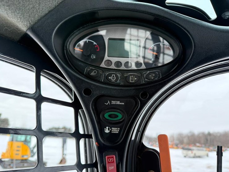2018-bobcat-s770-image-33