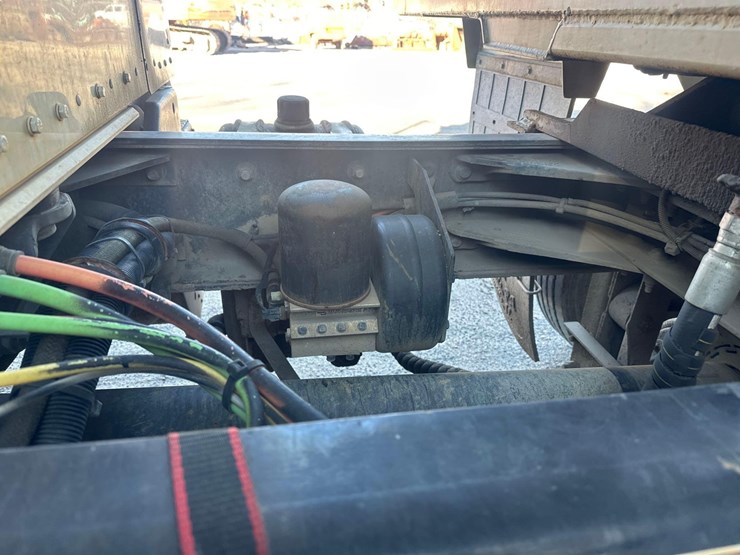 2015-kenworth-t370-image-9