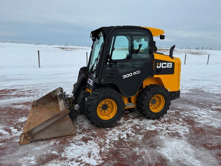 jcb-300-image-1