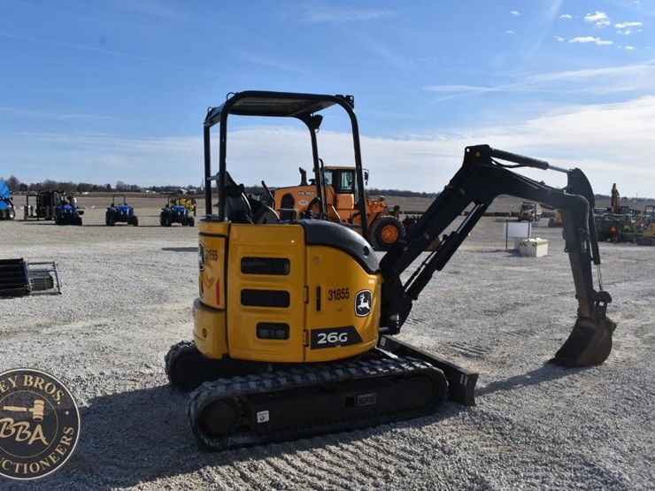 2021-deere-26g-image-10