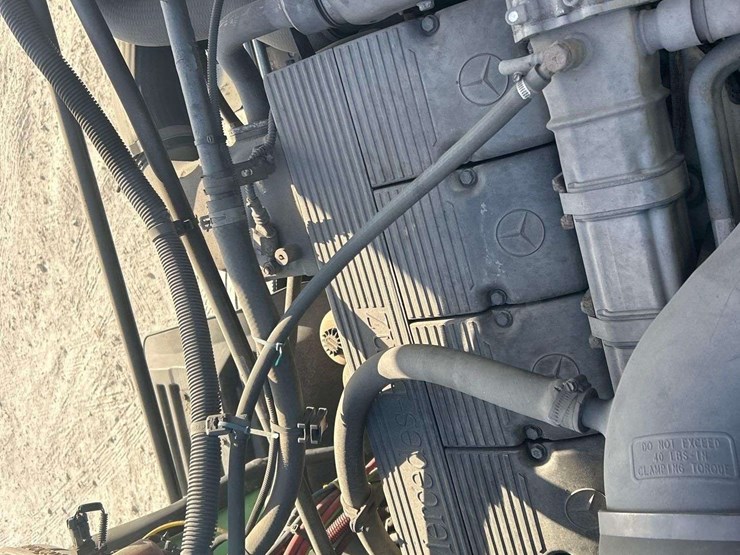 2007-freightliner-columbia-120-image-10