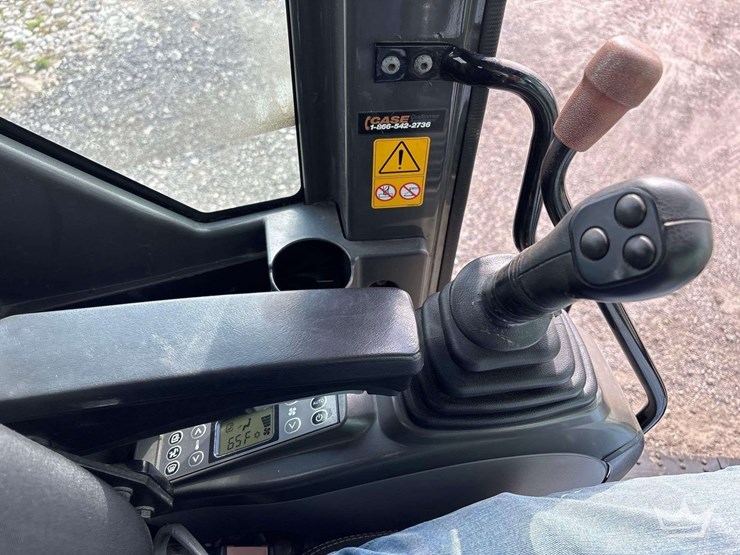 2022-case-cx145dsr-image-18