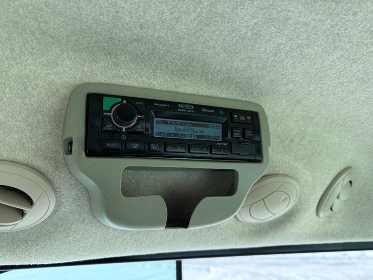 john-deere-4052r-image-57