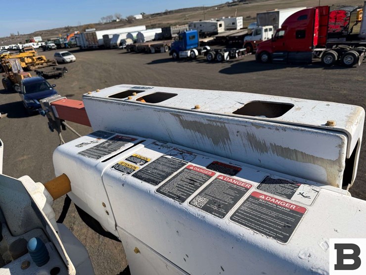 2011-international-workstar-7400-image-54