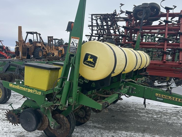 1996-john-deere-1750-image-4