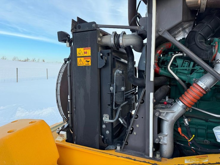 2015-volvo-l90g-image-54