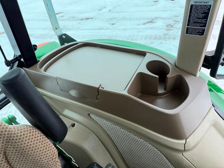 john-deere-6105e-image-69