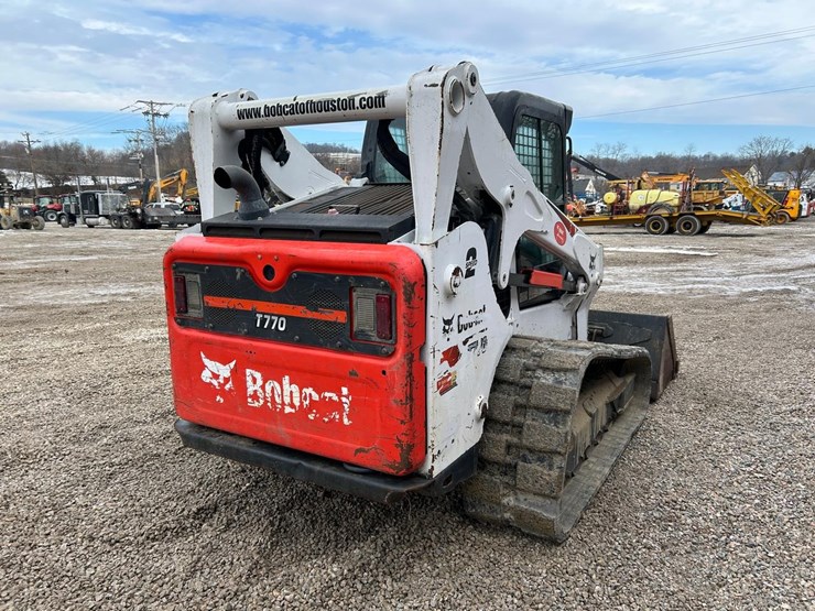 2021-bobcat-t770-image-4