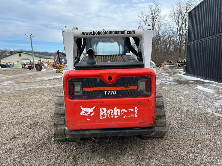 2021-bobcat-t770-image-3
