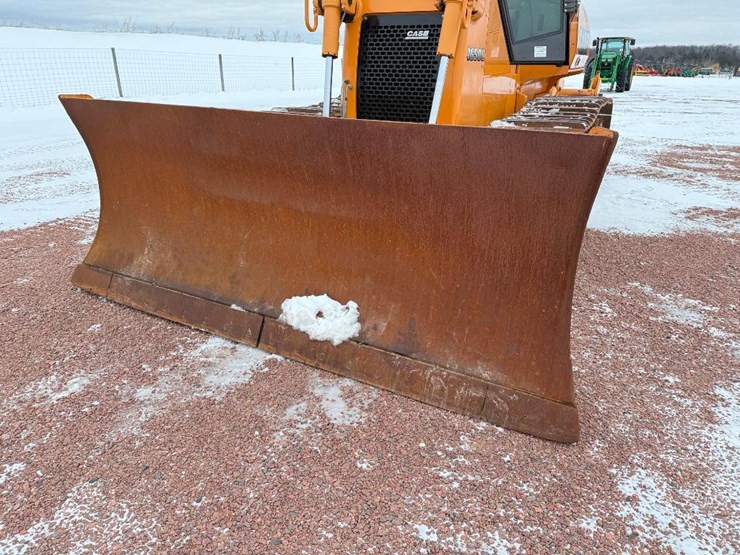 2011-case-1650l-xlt-image-42