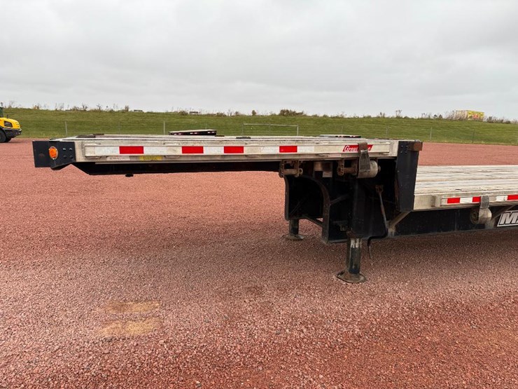 2012-great-dane-48-image-21