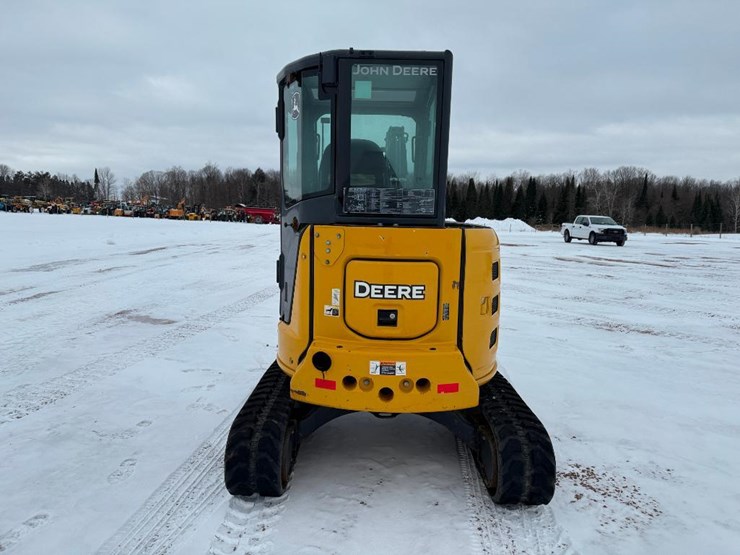 2018-deere-35g-image-4