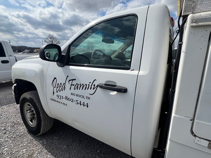 2009-chevrolet-2500-image-10