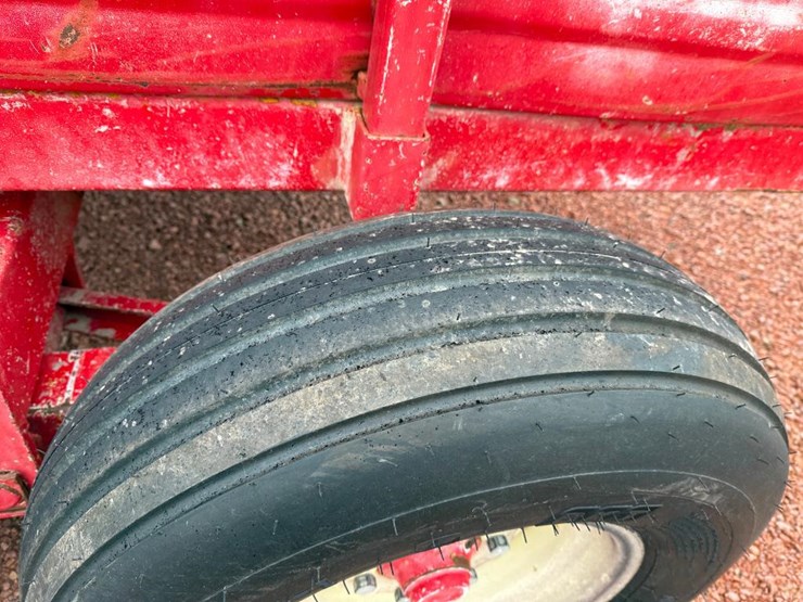 #12-•-lot-12-image-8