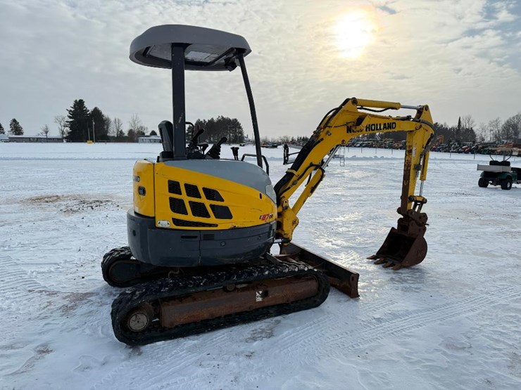 new-holland-e27sr-image-3