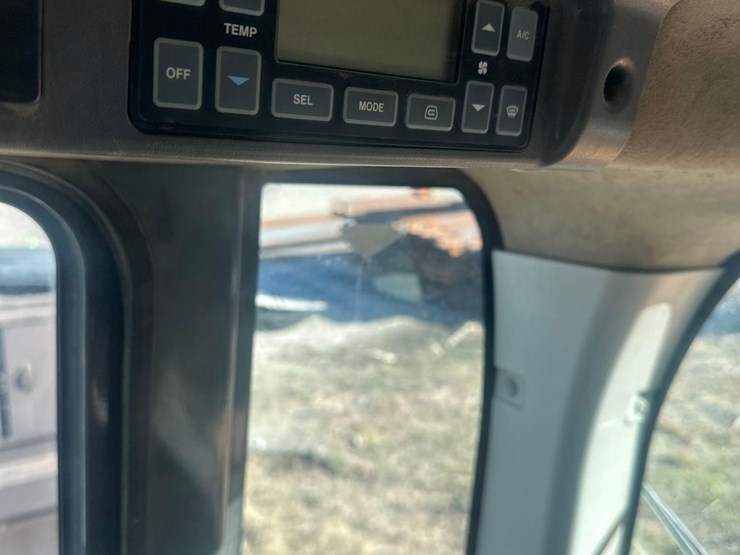 2014-doosan-dl250tc-3-image-27