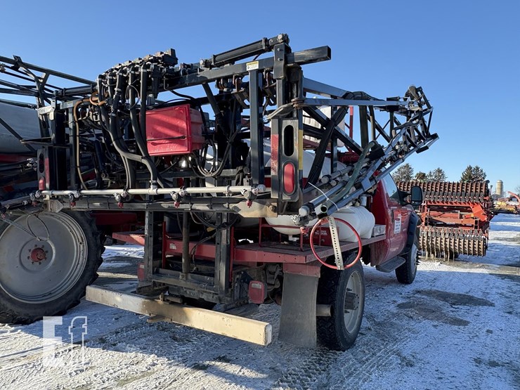 2006-ford-f550-image-9