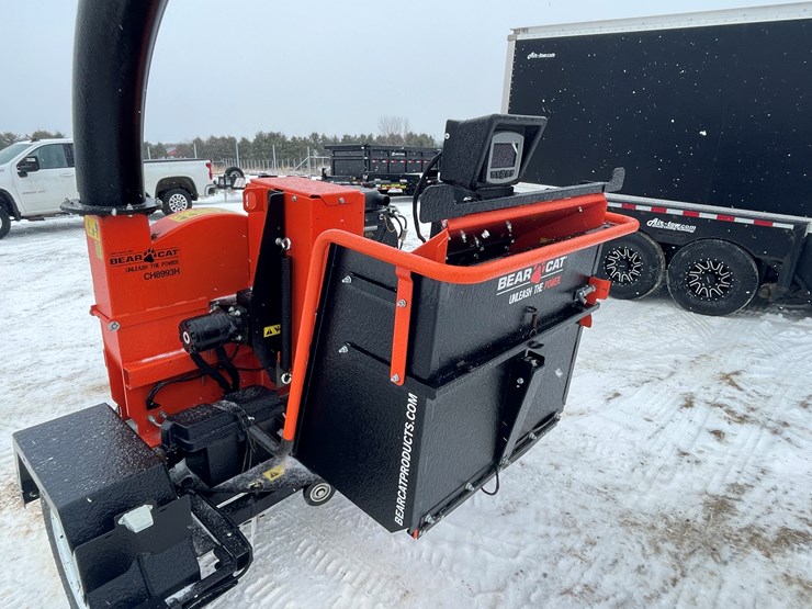 #152-•-2022-bear-cat-wood-chipper-(-no-title)-image-23