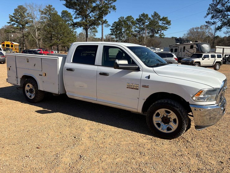 2018-dodge-ram-2500-image-4