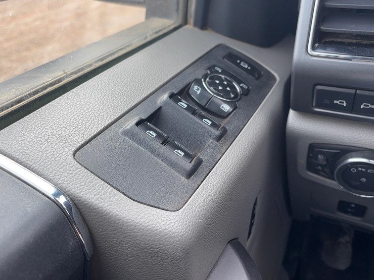 2019-ford-f350-image-19