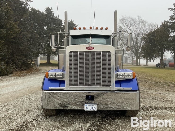 2007-peterbilt-379-image-2
