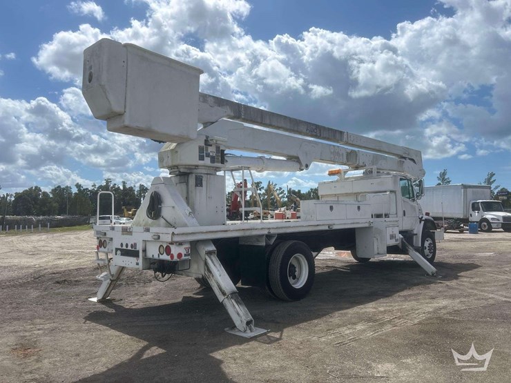 1999-freightliner-fl80-image-4