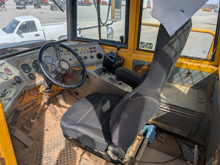 1996-volvo-a25g-image-14