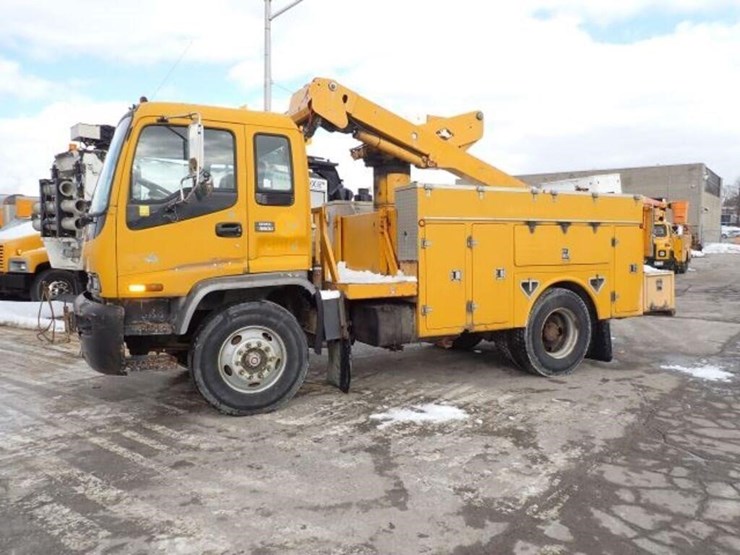1998-gmc-t4-series-s/a-bucket-truck-1gdp7c1c0wj519-image-1