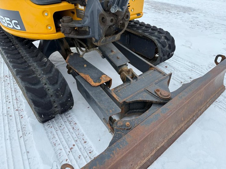 2018-deere-35g-image-31