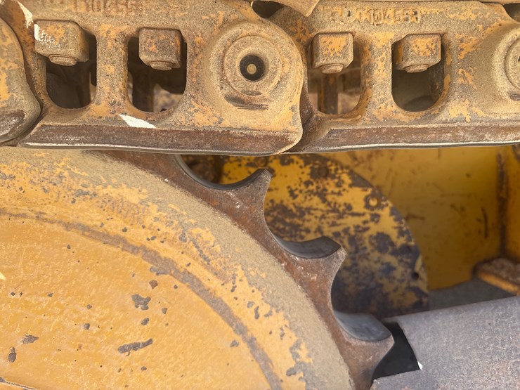 2002-deere-650h-lgp-image-10