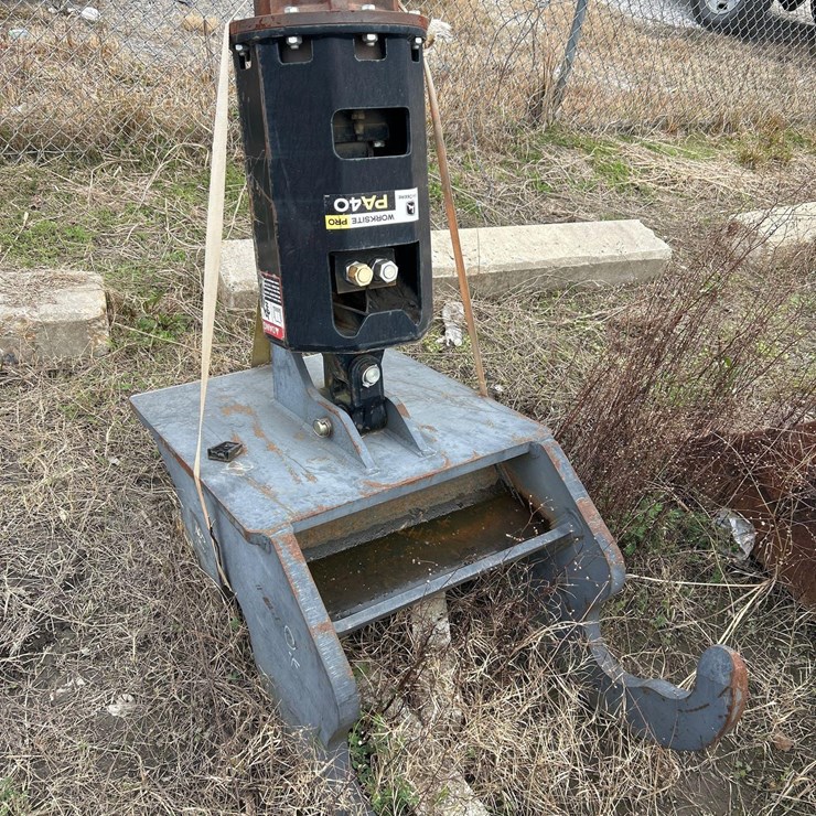 JOHN DEERE PA40 PLANETARY AUGER EXCAVATOR ATTACHMENT