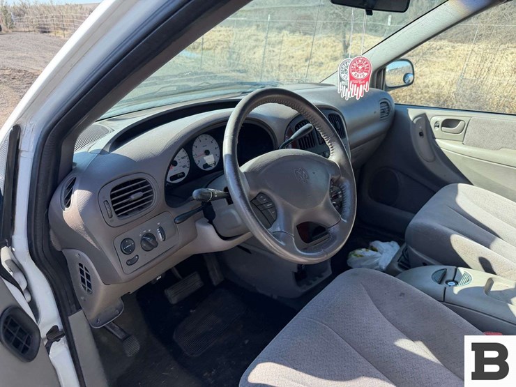 2001-dodge-grand-caravan-image-23