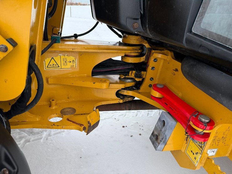 caterpillar-906m-image-30