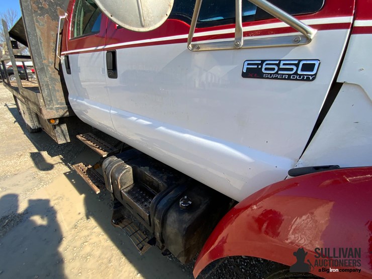 2001-ford-f650-image-17