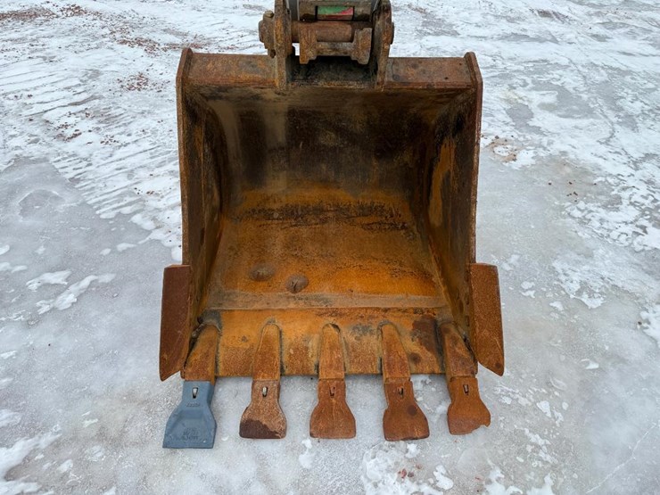 case-cx145dsr-image-37