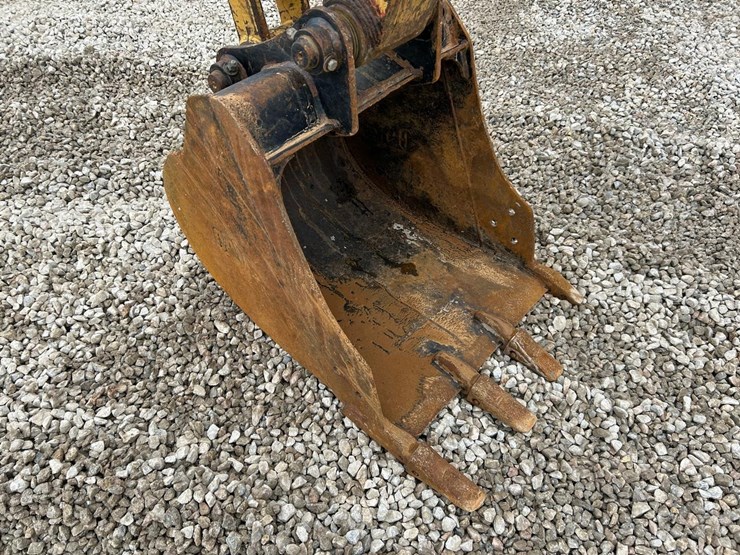 2021-caterpillar-306-image-8