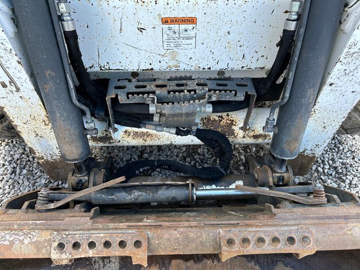 2018-bobcat-s650-image-10