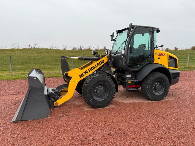 2022-new-holland-w80c-image-1