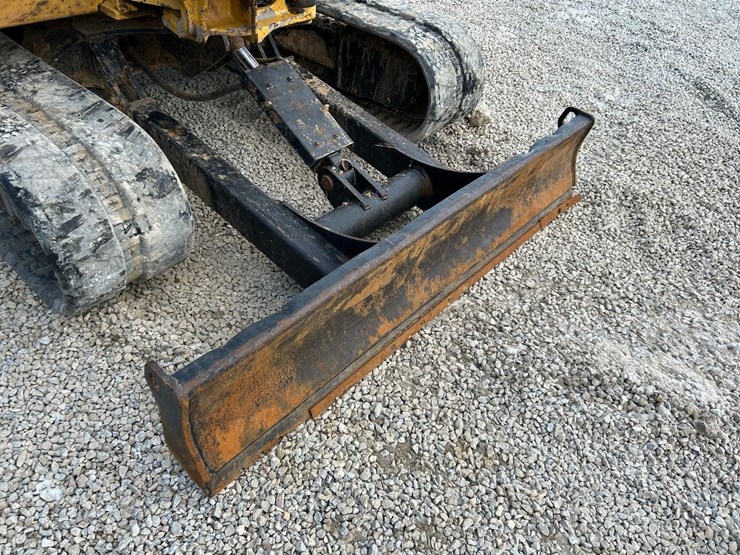 2021-caterpillar-306-cr-image-9