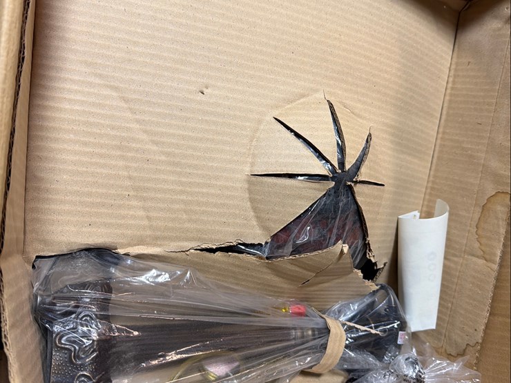 #77-•-tiffany-style-lamp-image-2