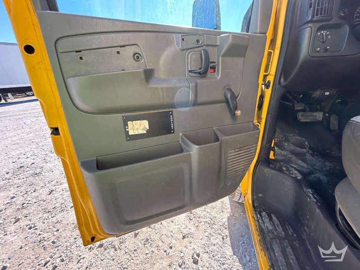 2006-gmc-3500-image-11