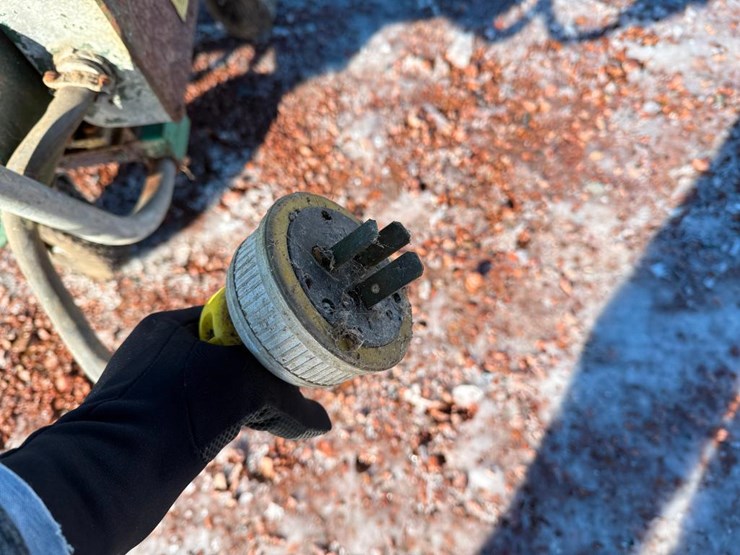 #355-•-lot-355-image-11