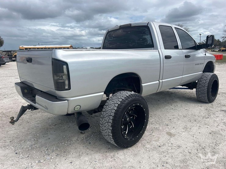 2005-dodge-ram-1500-image-3