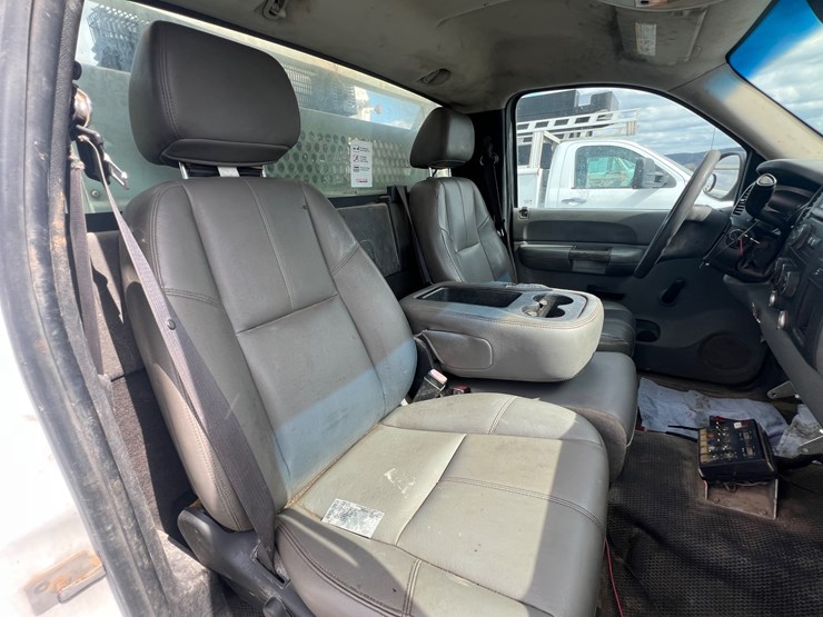 2009-chevrolet-2500-image-24