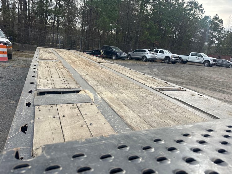 2023-landoll-455b-image-10