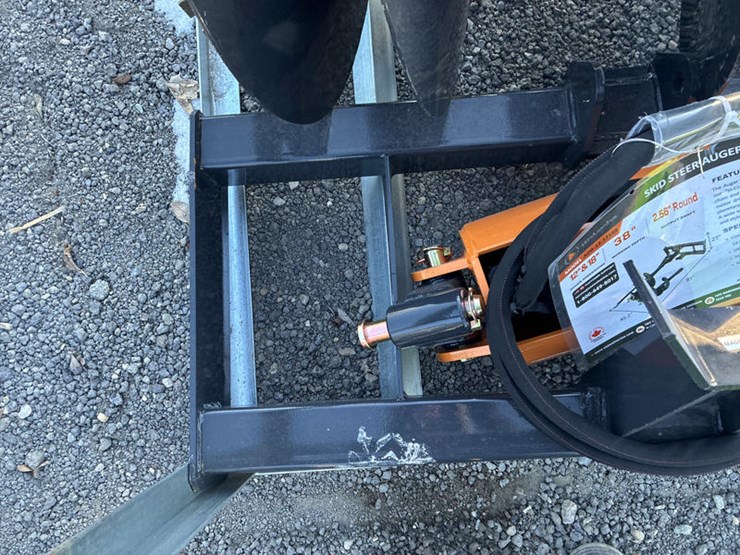 #115438-•-skidsteer-mt-auger-w/bits-12"-&-18"-image-2