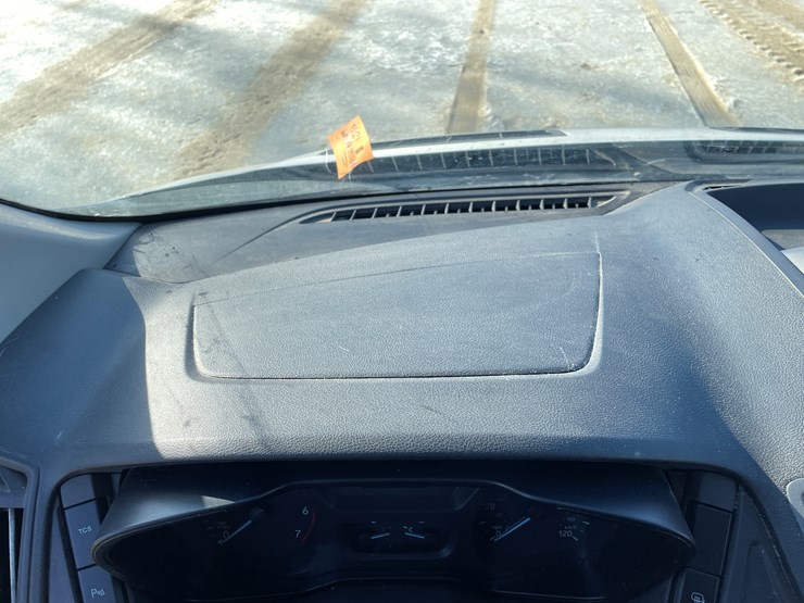 2019-ford-transit-image-70