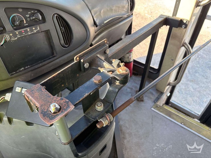 2003-ford-e450-image-40