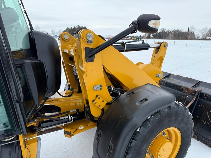 caterpillar-906m-image-38