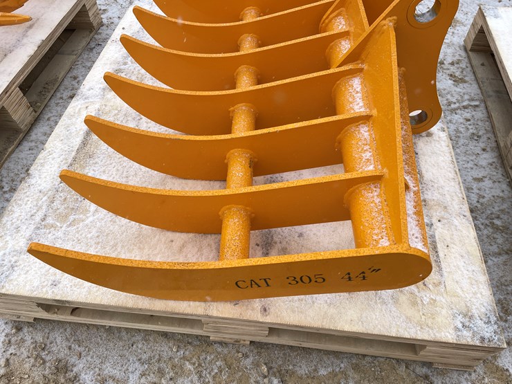 caterpillar-305-image-6